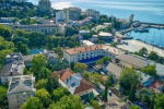В Симферополе появилась новая аллея из 30 миндальных деревьев