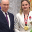 Боксёрша Елена Гапешина получила медаль из рук Президента></div>
	<div class= - Вести.Севастополь