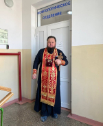 Больных в Первой горбольнице регулярно навещает священник