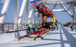 На Крымском мосту "встретились" рельсы первого железнодорожного пути [фото, видео]